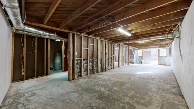 $340,000 | 1135 West Mink Branch Road, Waynesboro, TN 38485