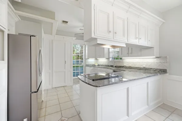 $660,000 | 15814 Fleetwood Oaks Drive, Houston, TX 77079