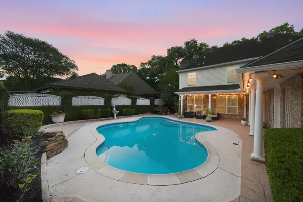 $660,000 | 15814 Fleetwood Oaks Drive, Houston, TX 77079