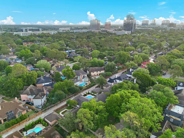 $660,000 | 15814 Fleetwood Oaks Drive, Houston, TX 77079