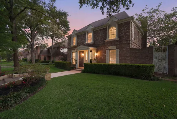 $660,000 | 15814 Fleetwood Oaks Drive, Houston, TX 77079