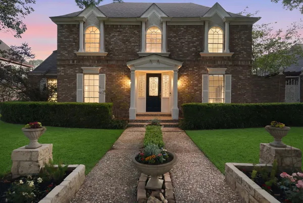 $660,000 | 15814 Fleetwood Oaks Drive, Houston, TX 77079