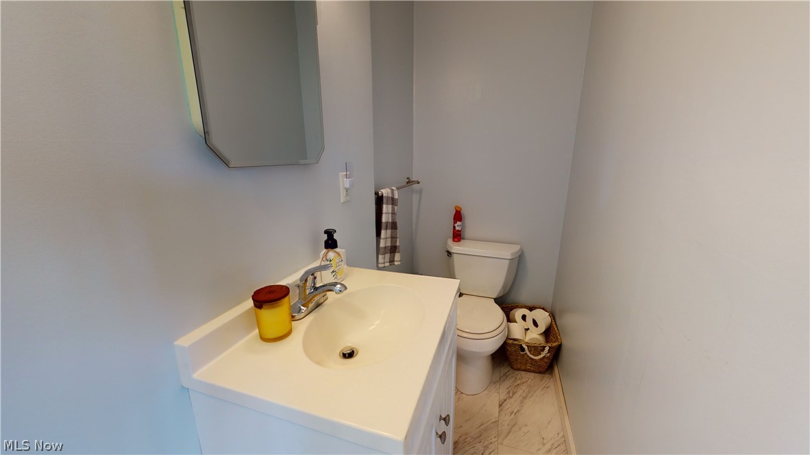 8563 Broadview Road Broadview Heights, OH 44147 - Photo 14 of 32
