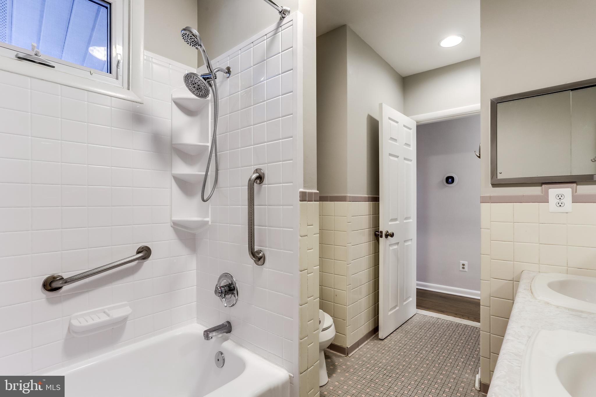 3714 Meadowvale Road Ellicott City, MD 21042 - Photo 27 of 34 Full Bath