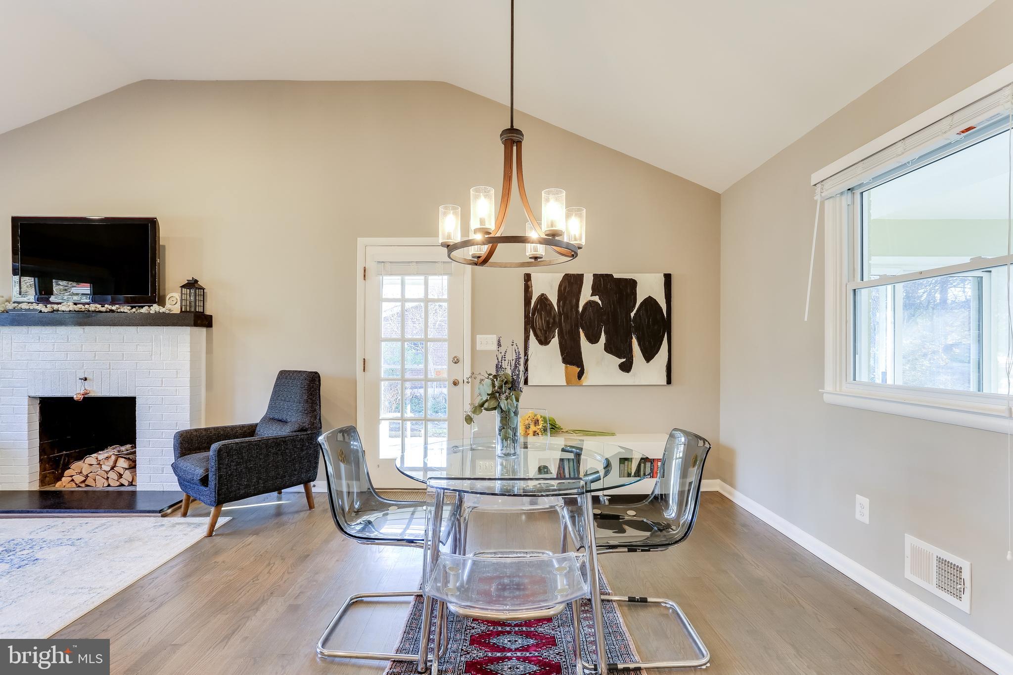 3714 Meadowvale Road Ellicott City, MD 21042 - Photo 10 of 34 Dining Room