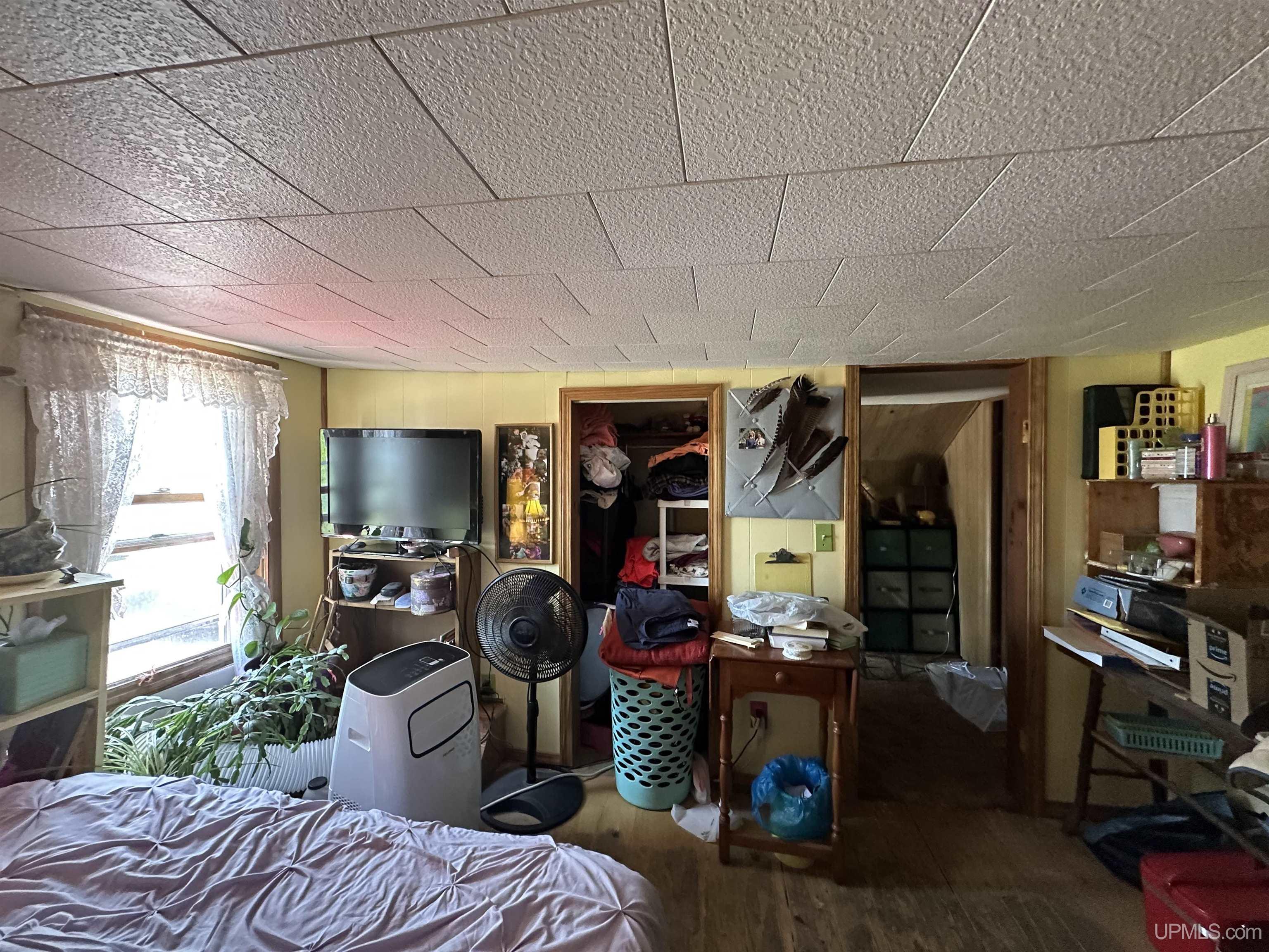 421-419 Cary Road Hurley, WI 54534 - Photo 11 of 51
