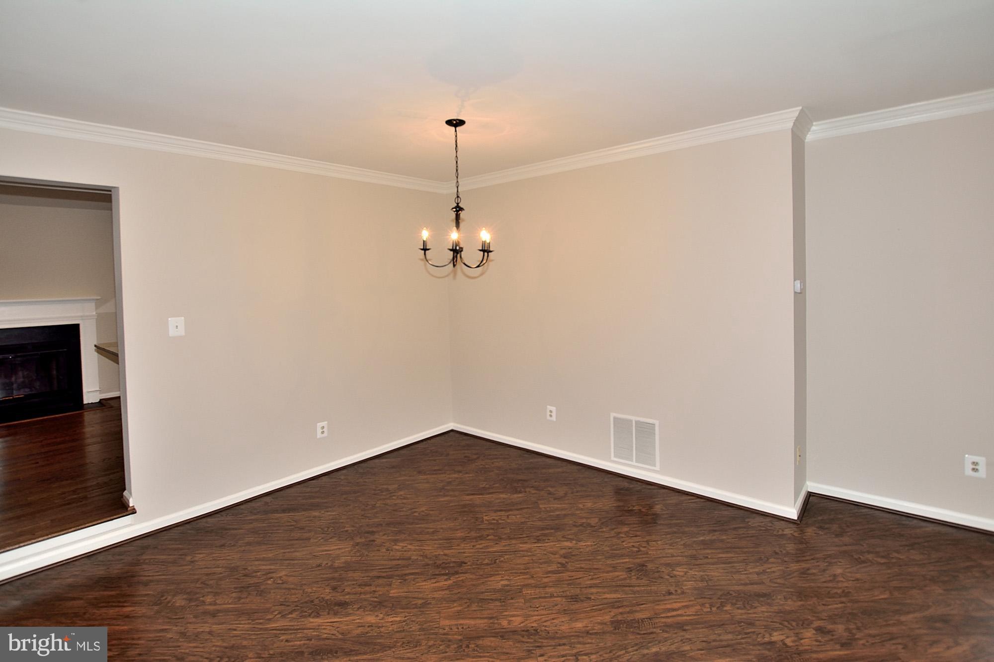46878 Rabbitrun Terrace Sterling, VA 20164 - Photo 8 of 31 Dining Room with new chandelier!