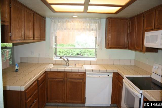 5345 Mountcrest Lane Reno, NV 89523 - Photo 4 of 13 Photo 4