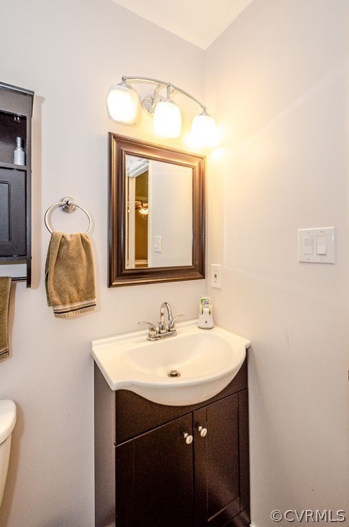 6701 Huntsville Road Chesterfield, VA 23832 - Photo 26 of 29 a bathroom with a sink and a mirror