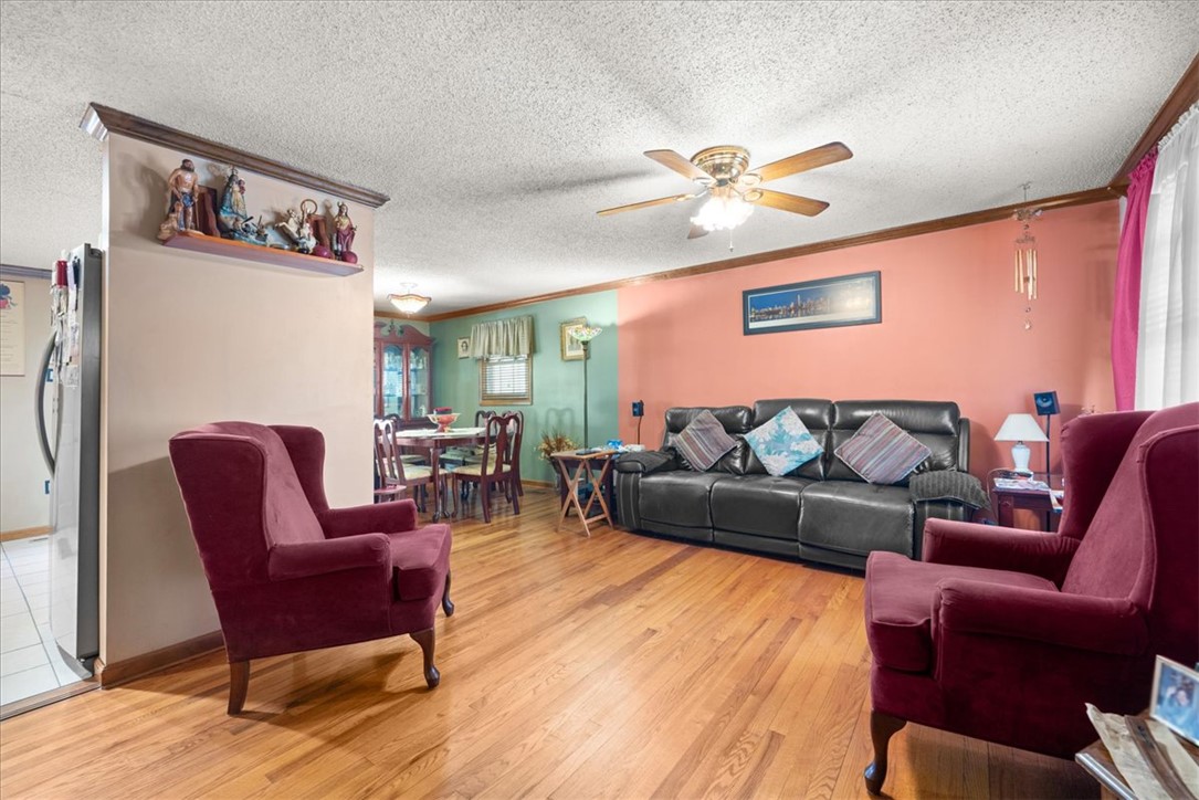 958 Avondale Drive Seneca, SC 29672 - Photo 4 of 48