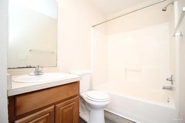 $1,175 | 6954 Woodley Drive, Unit B, Pensacola, FL 32503