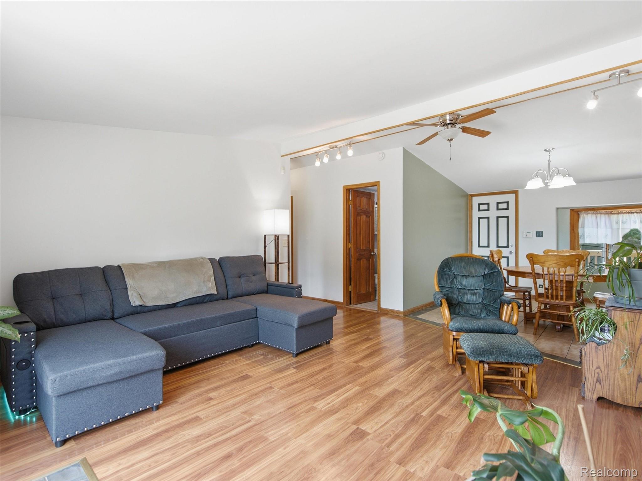 2976 Slattery Road Attica, MI 48412 - Photo 7 of 72 037-DSC07015.jpg