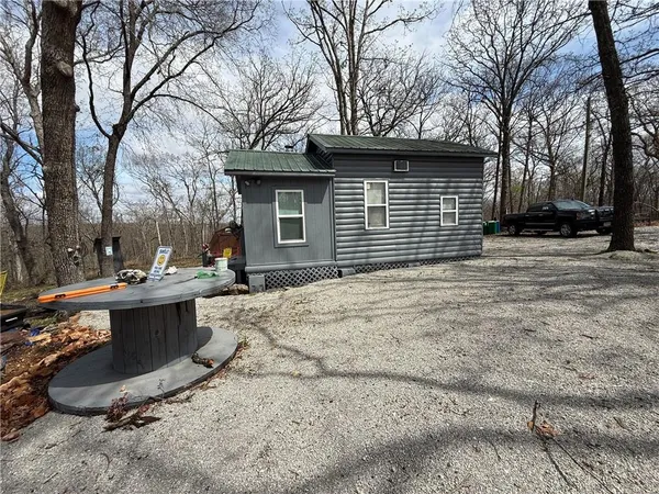 $325,000 | 991 Southeast 976 Road, Deepwater, MO 64740