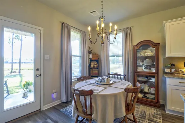 $320,000 | 2414 Fenimore Loop, Westlake, LA 70669