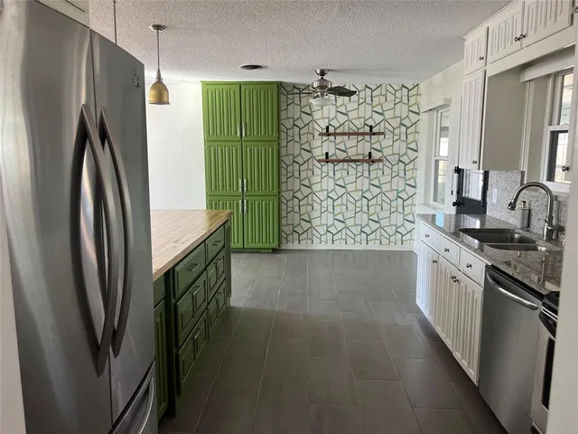 $2,400 | 7720 Gaston Avenue, Fort Worth, TX 76116