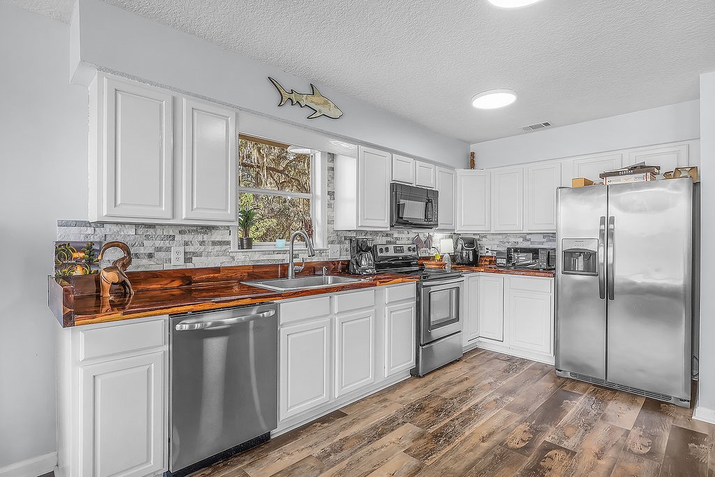 1090 Goldfinch Loop Northeast Townsend, GA 31331 - Photo 24 of 68