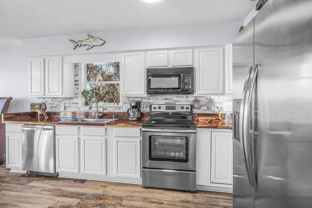 1090 Goldfinch Loop Northeast Townsend, GA 31331 - Photo 25 of 68