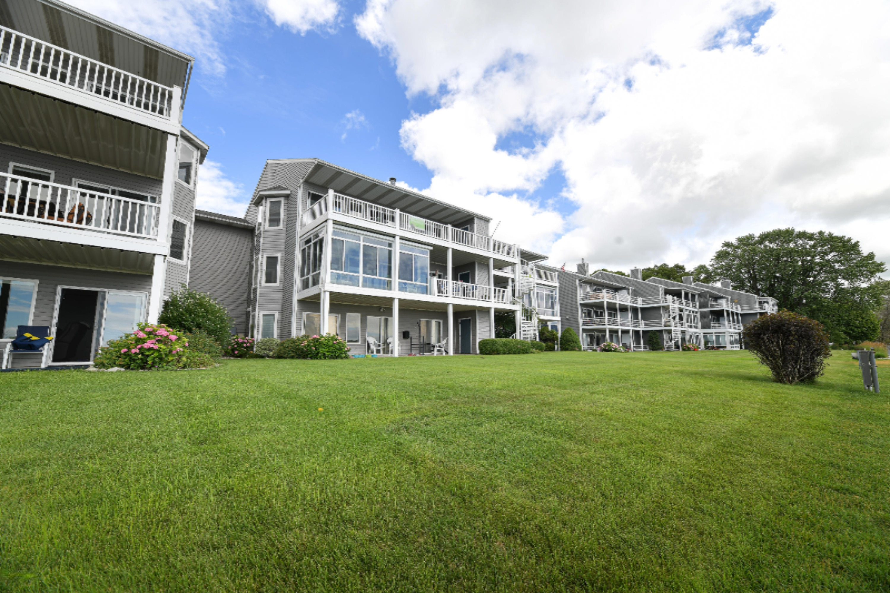 237 Riverfront Street Spring Lake, MI 49456 - Photo 102 of 113 237 Riverfront St-3