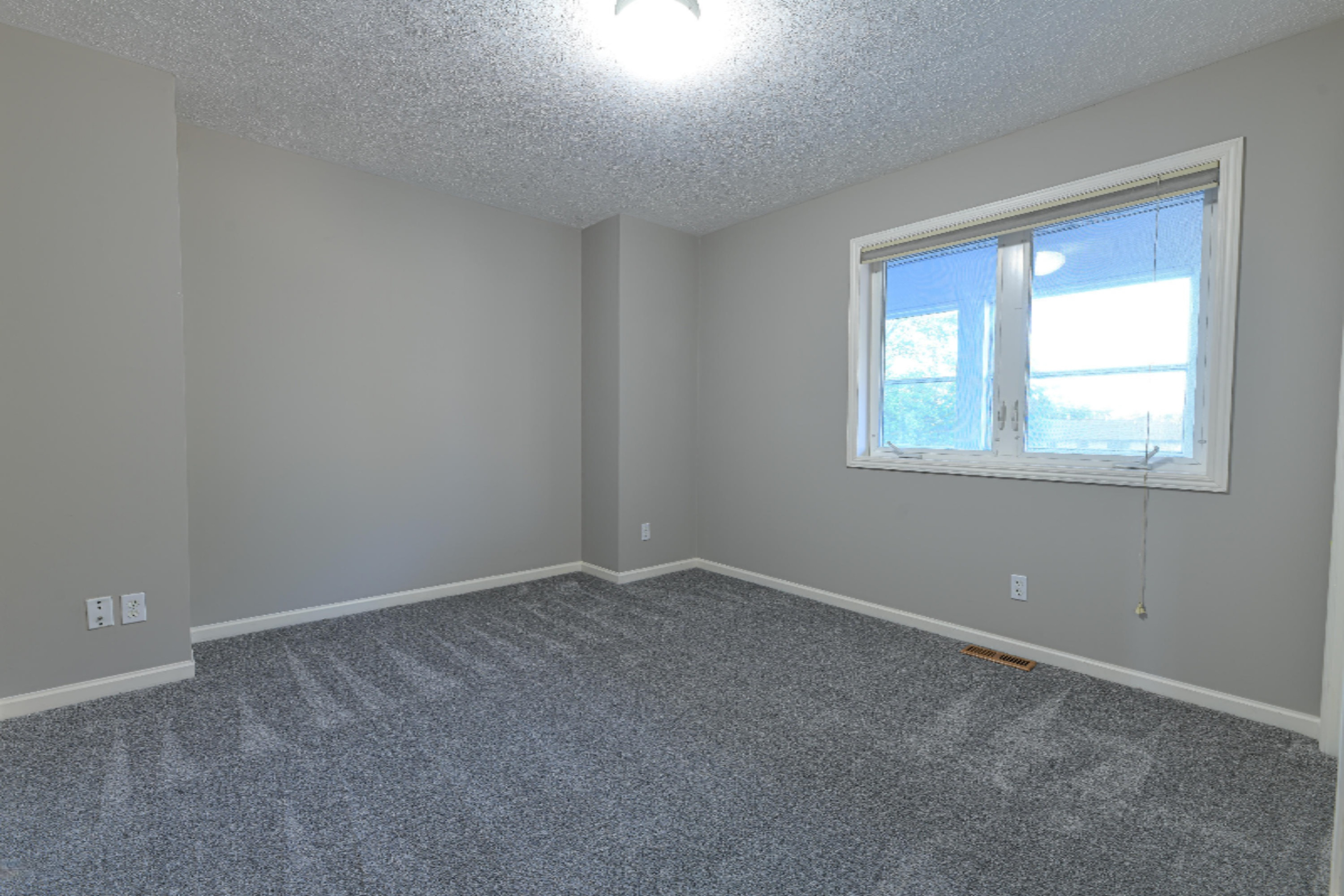 237 Riverfront Street Spring Lake, MI 49456 - Photo 39 of 113 237 Riverfront St-2S-4