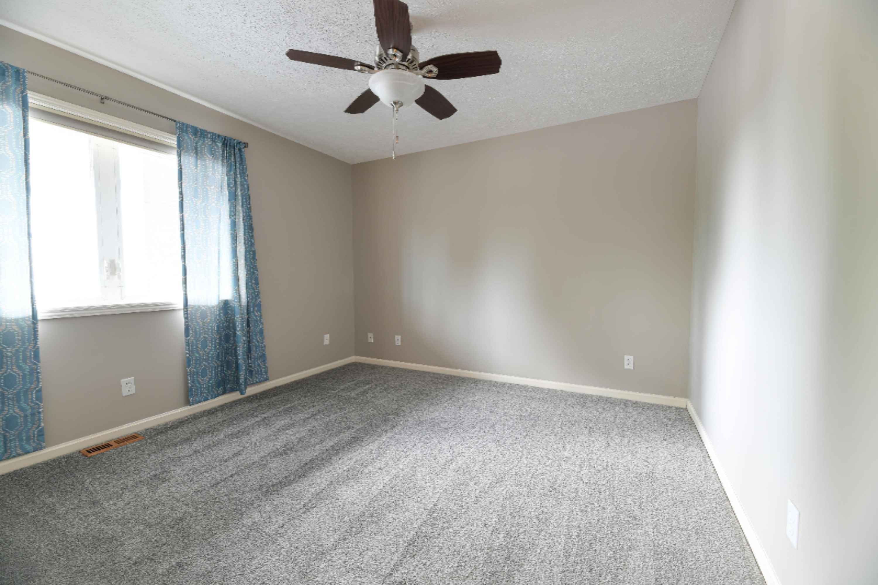 237 Riverfront Street Spring Lake, MI 49456 - Photo 54 of 113 237 Riverfront St-14