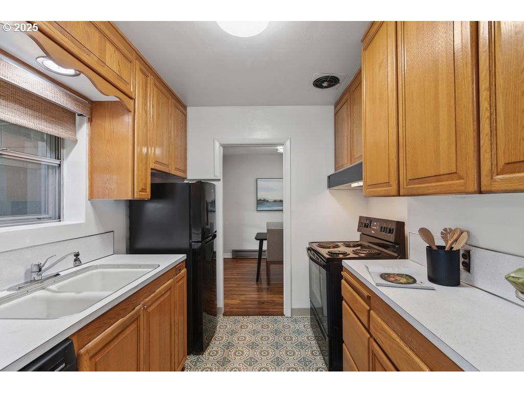 8618 St Helens Avenue Vancouver, WA 98664 - Photo 12 of 32