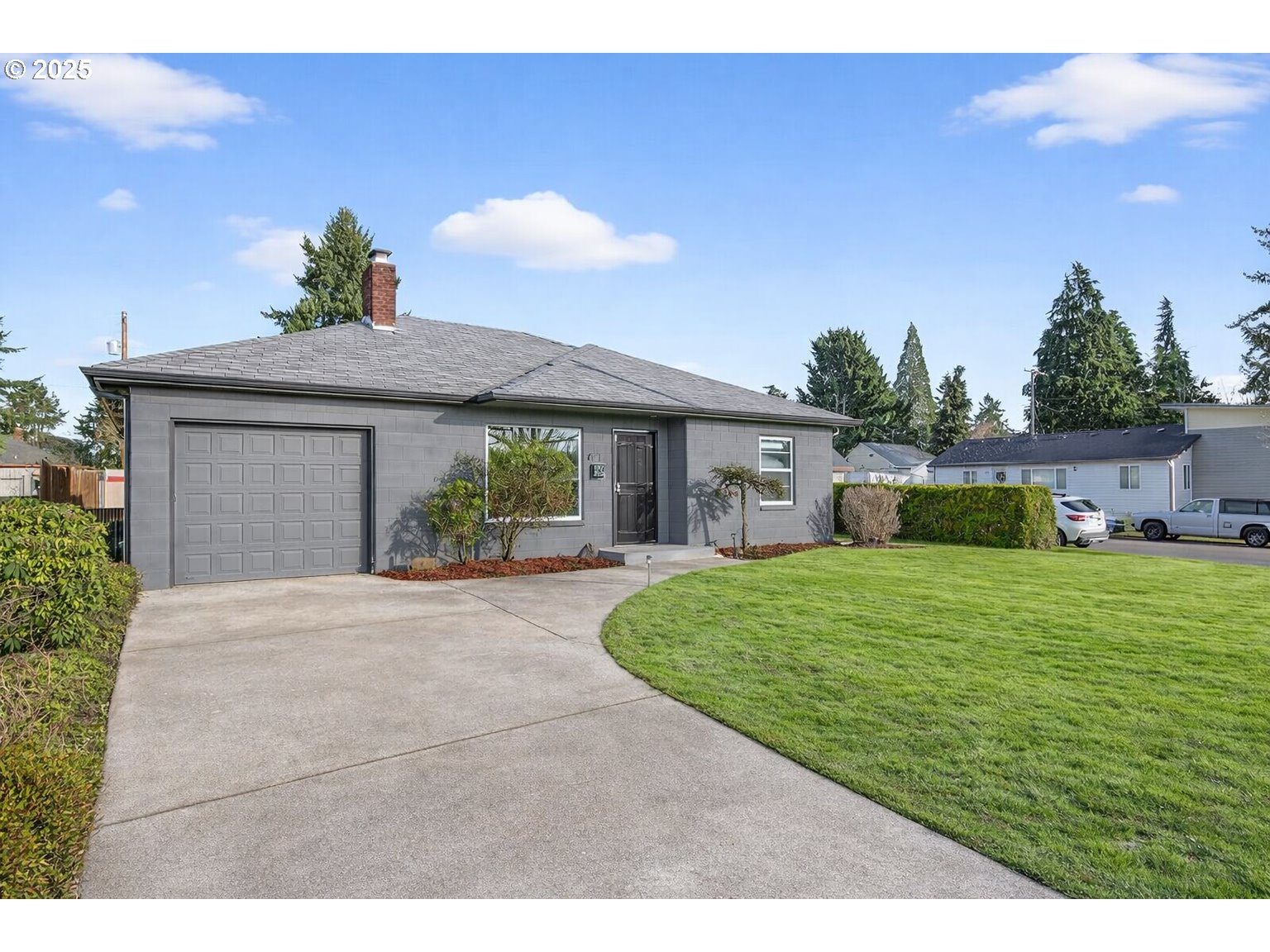 8618 St Helens Avenue Vancouver, WA 98664 - Photo 2 of 32