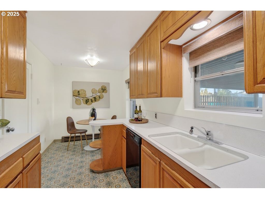 8618 St Helens Avenue Vancouver, WA 98664 - Photo 9 of 32