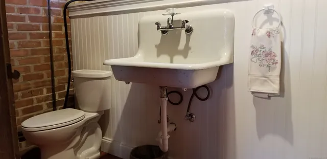 $1,650 | 1-3 Parker Memorial Drive, Branford, CT 06405