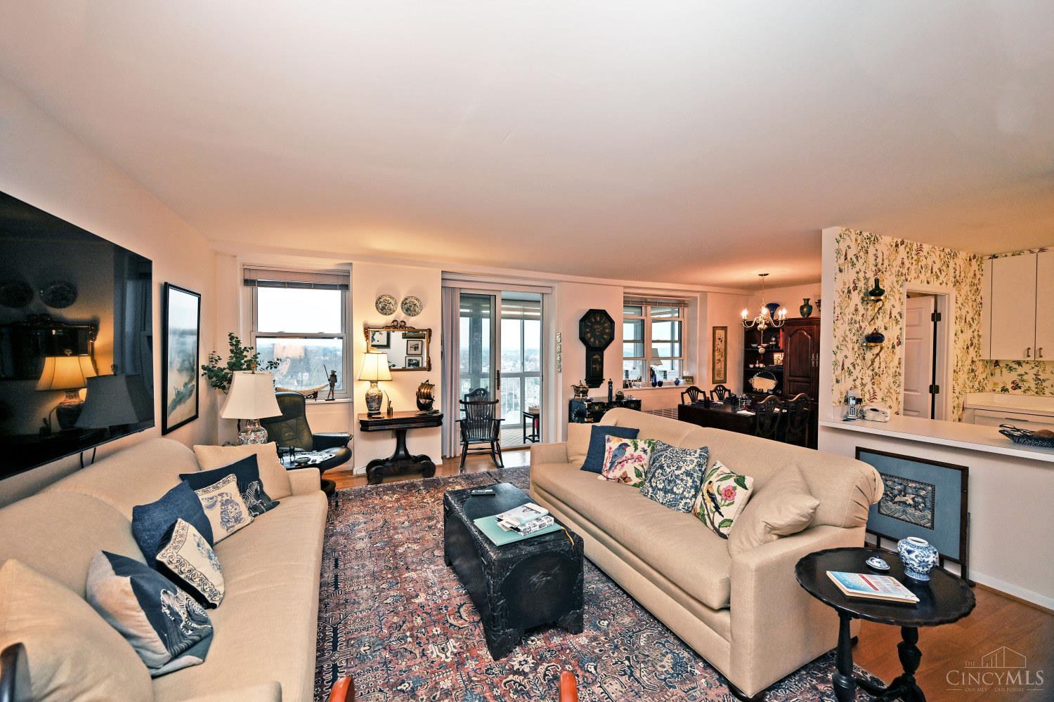 2444 Madison Road, Unit 1209 Cincinnati, OH 45208 - Photo 11 of 43 Gallery Image 11
