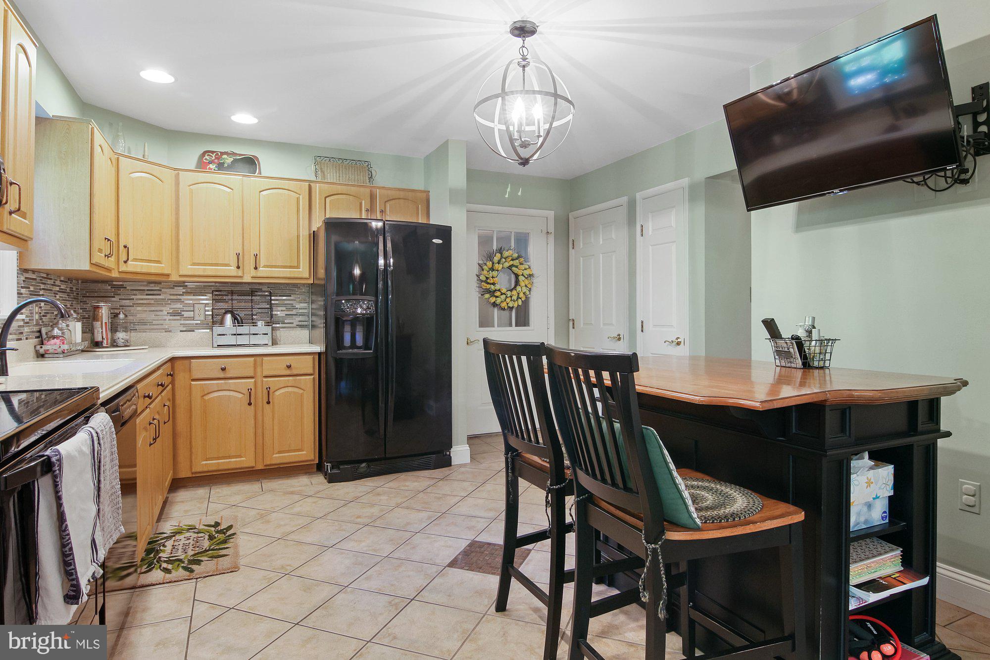 606 Hess Road Elizabethtown, PA 17022 - Photo 18 of 41 Kitchen