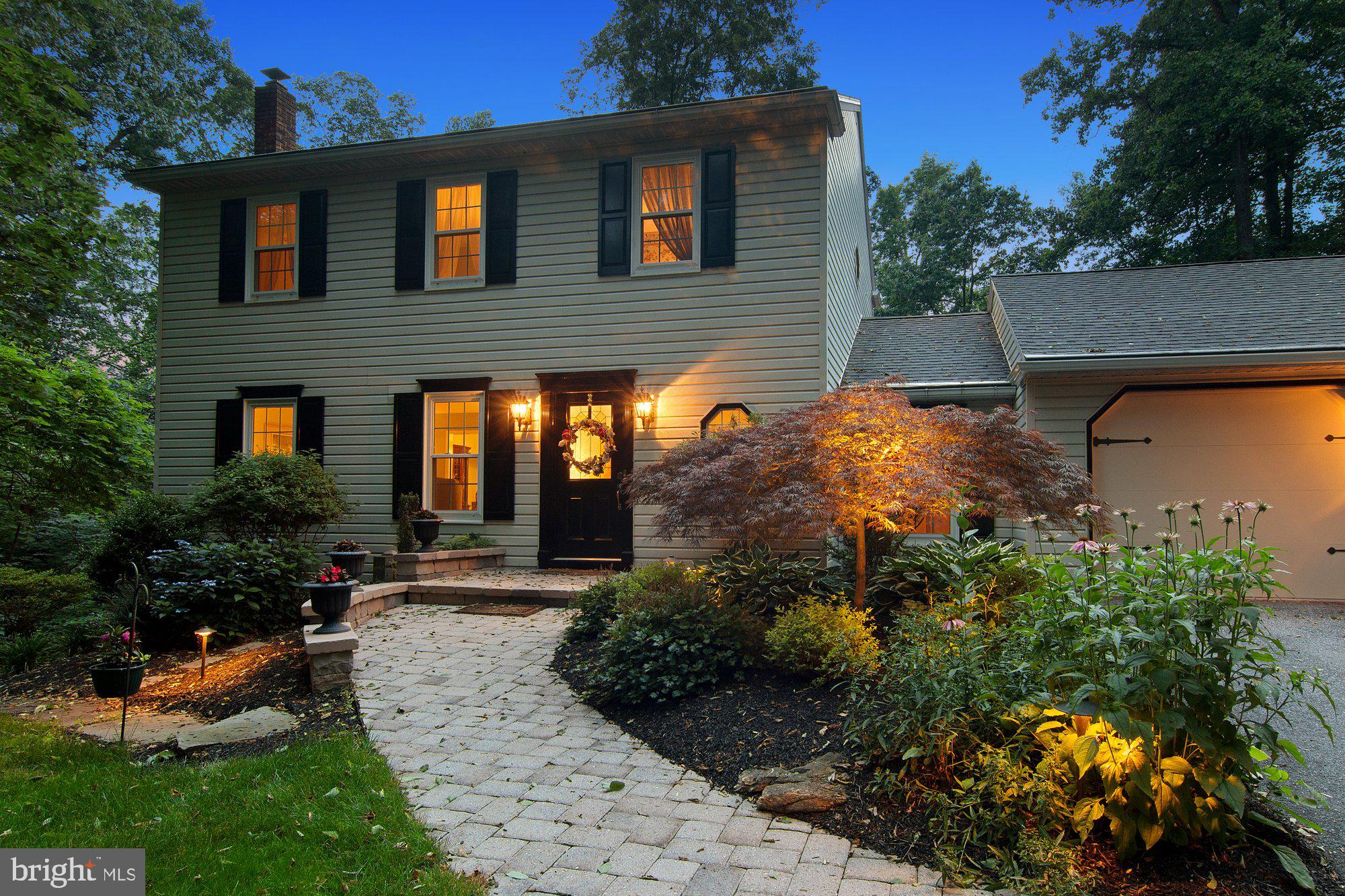 606 Hess Road Elizabethtown, PA 17022 - Photo 4 of 41 Front
