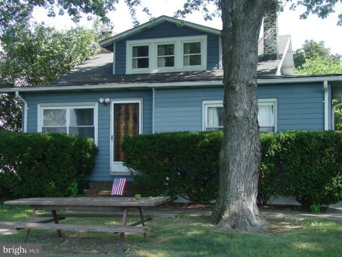 240 Harlem Road Pasadena, MD 21122 - Photo 1 of 24 Exterior (Main)