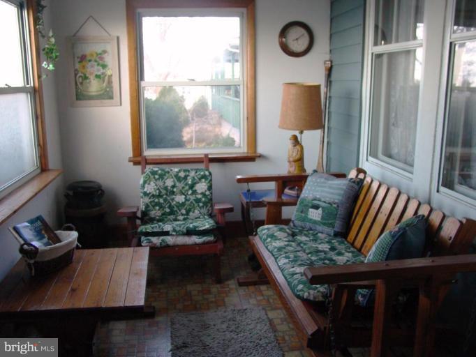 240 Harlem Road Pasadena, MD 21122 - Photo 16 of 24 Sunroom