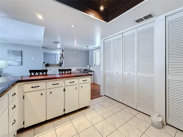 $169,900 | 2693 Sabal Springs Circle, Unit 206, Clearwater, FL 33761