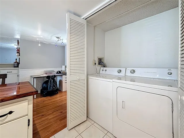 $169,900 | 2693 Sabal Springs Circle, Unit 206, Clearwater, FL 33761