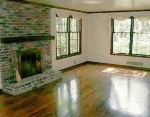 937 Field Club Road Fox Chapel, PA 15238 - Photo 3 of 7 Gallery Image 3
