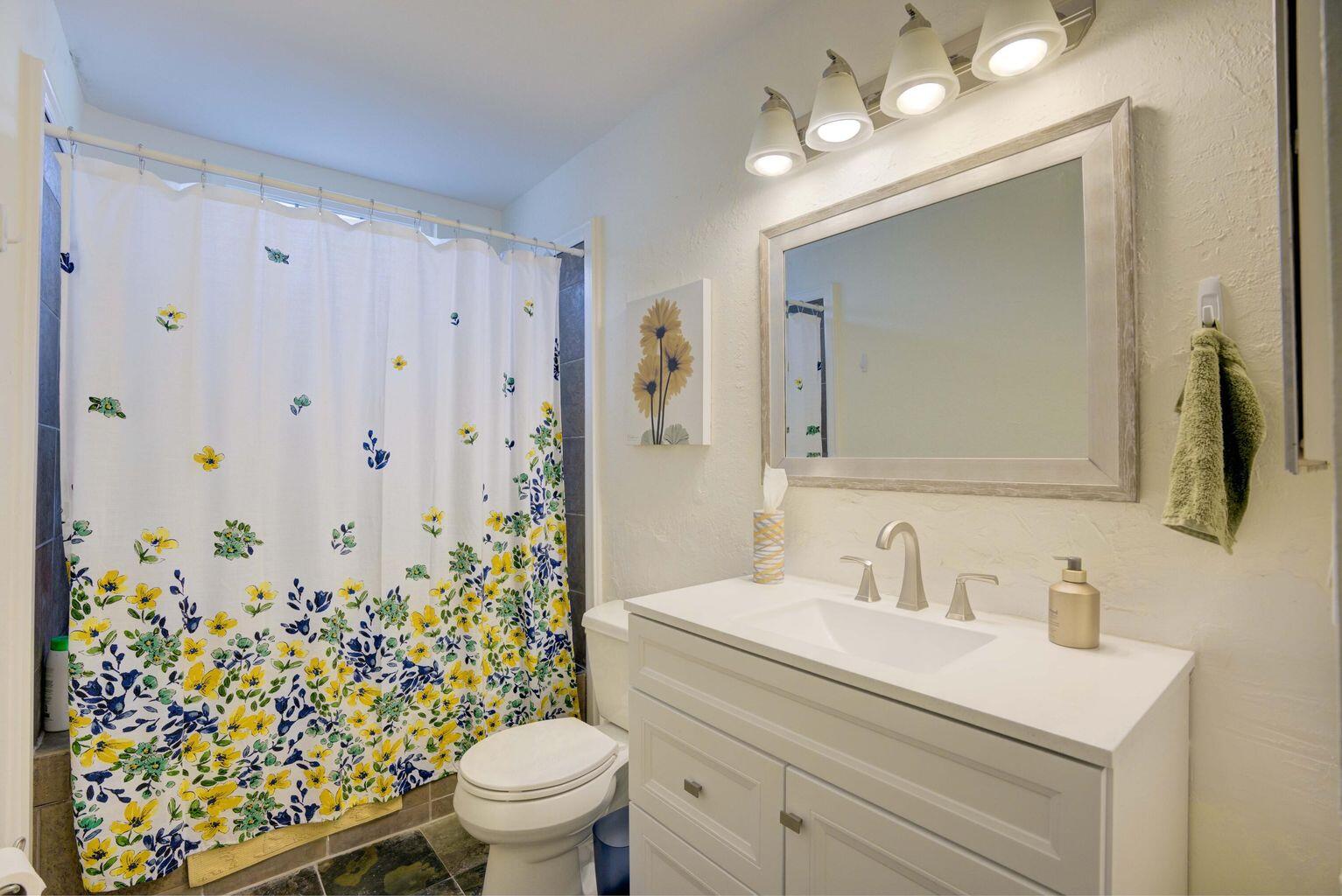 1906 Mainsail Circle Jupiter, FL 33477 - Photo 28 of 63 Bathroom