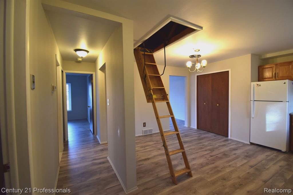 308 North Rochester Road, Unit 17 Clawson, MI 48017 - Photo 13 of 28 Gallery Image 13