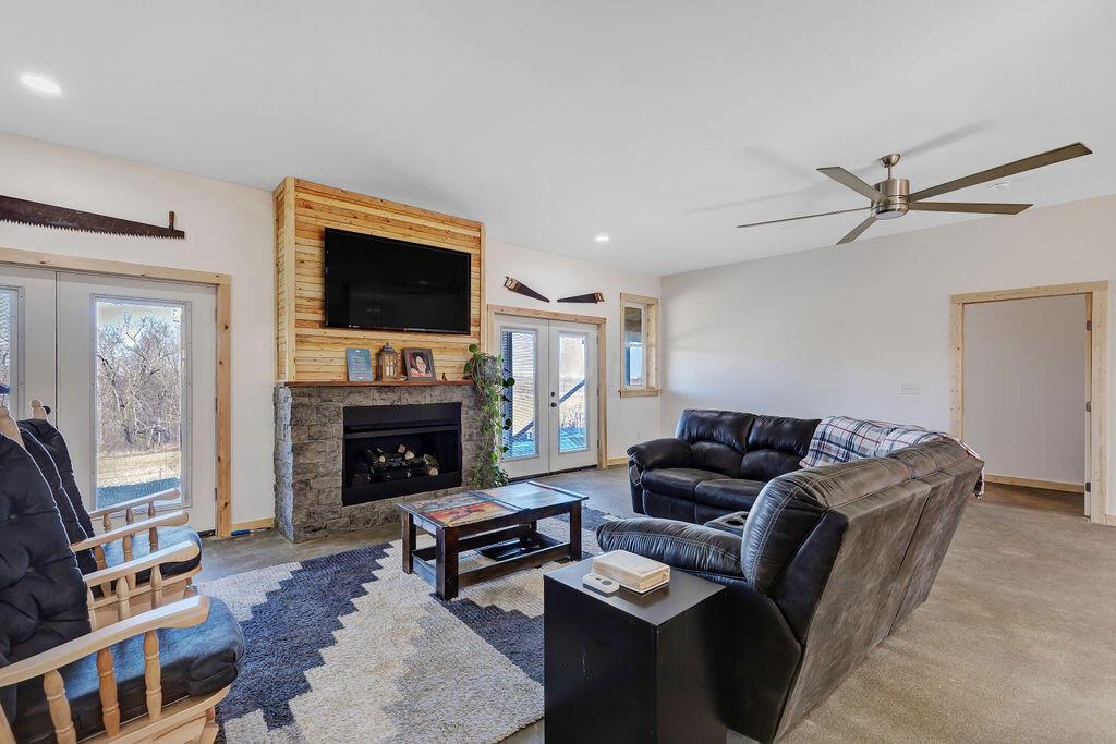 4550 Marietta Road Southwest Junction City, OH 43748 - Photo 9 of 45 Great Room