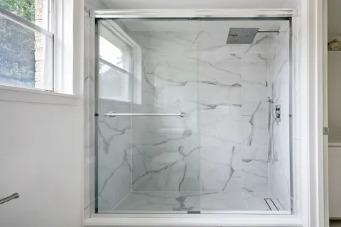 $575,000 | 1810 Nocturne Lane, Houston, TX 77043