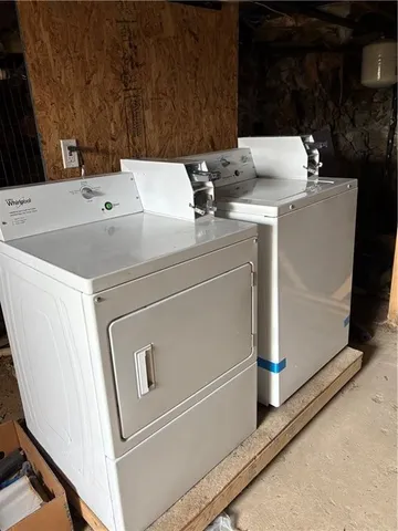 $479,900 | 40 Roberts Street, West Warwick, RI 02893