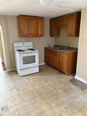 $479,900 | 40 Roberts Street, West Warwick, RI 02893