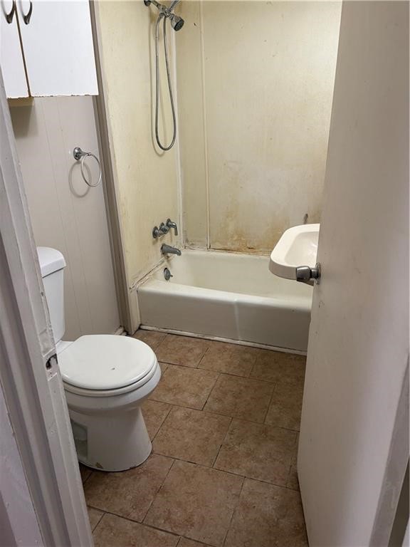 40 Roberts Street West Warwick, RI 02893 - Photo 9 of 11