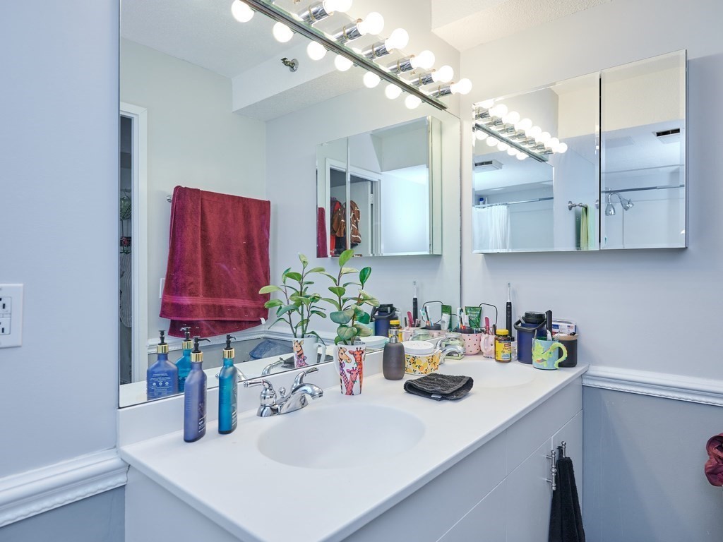 1731 Beacon Street, Unit 114 Brookline, MA 02445 - Photo 12 of 28