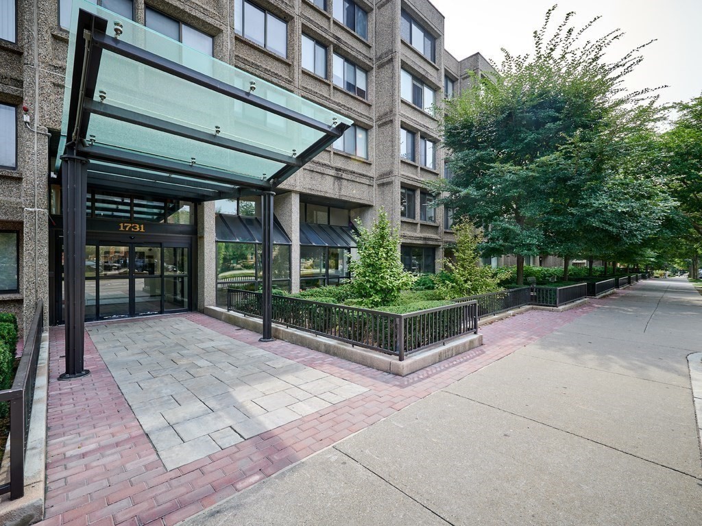 1731 Beacon Street, Unit 114 Brookline, MA 02445 - Photo 15 of 28