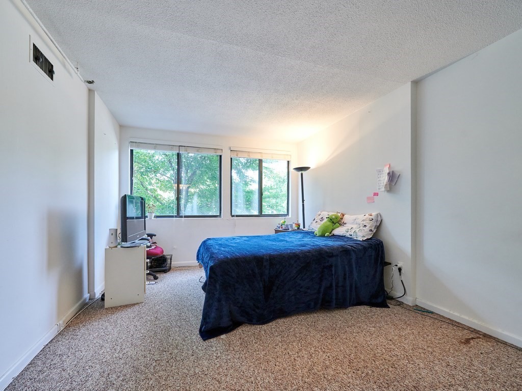 1731 Beacon Street, Unit 114 Brookline, MA 02445 - Photo 9 of 28