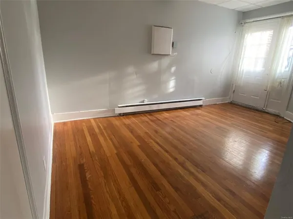 $1,500 | 35 Main Street, Walden, NY 12586