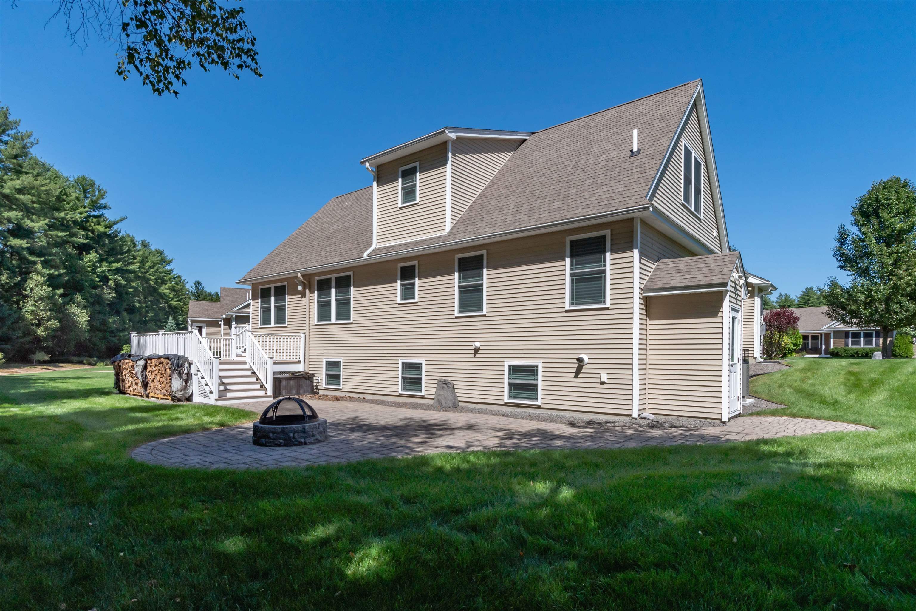 9 Pilgrim Circle Nashua, NH 03063 - Photo 53 of 57