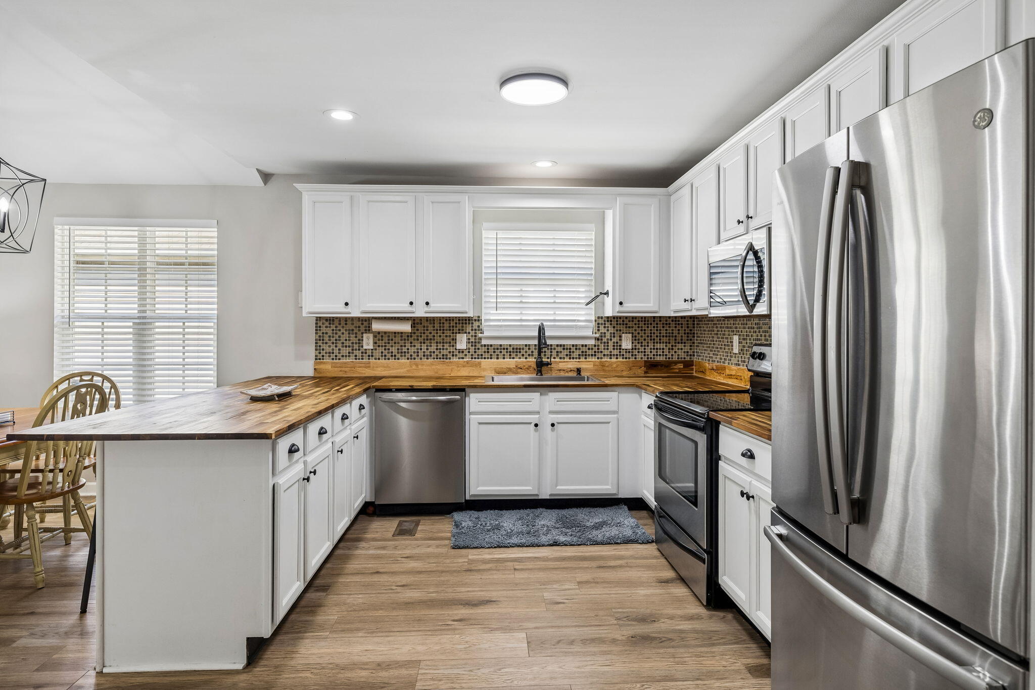 3784 Kellys Ferry Road Chattanooga, TN 37419 - Photo 4 of 64 21-3784 Kellys Ferry Rd Chattanooga - 02