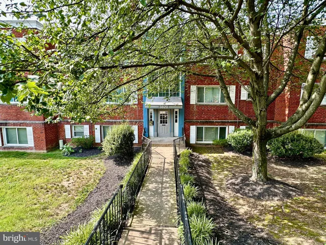 $175,000 | 3829 Hamilton Street, Unit E301, Hyattsville, MD 20781